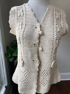 Cream Crochet Short-Sleeve Cardigan Vest - Feminine Button Front